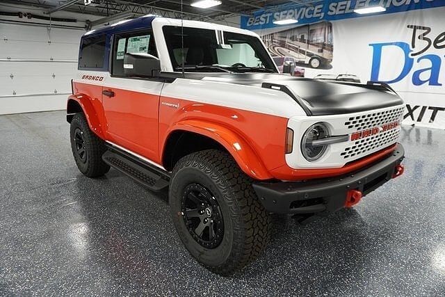 2025 FORD Bronco