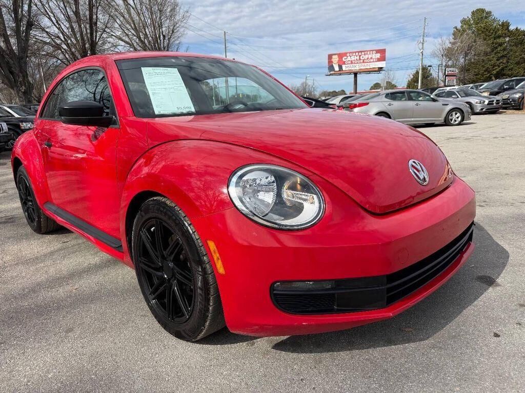 2012 VOLKSWAGEN Beetle