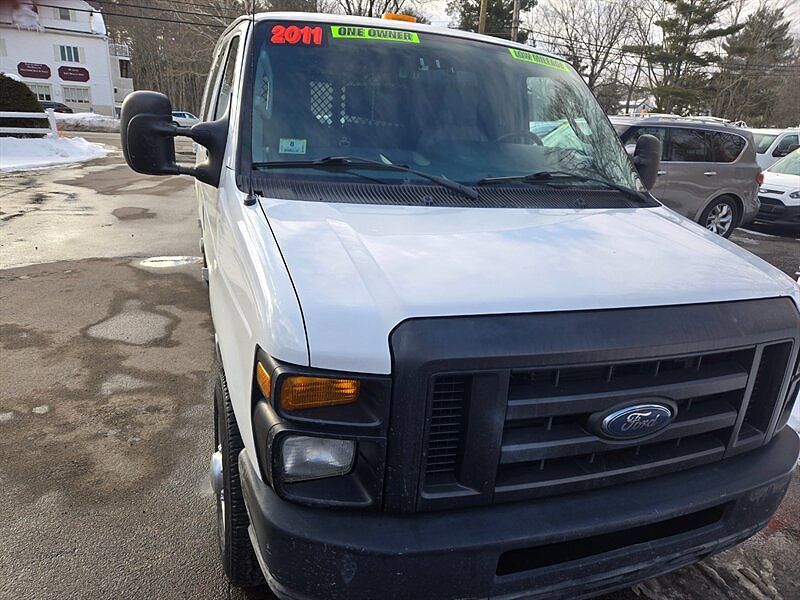 2011 FORD E-250