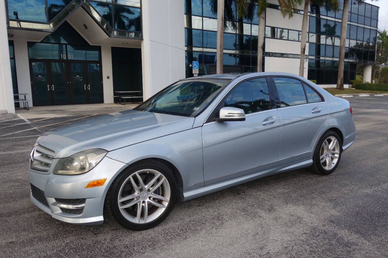 2013 MERCEDES-BENZ C-Class