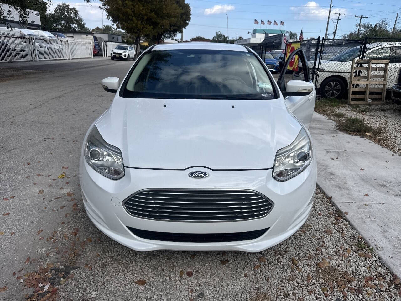 2017 FORD Focus