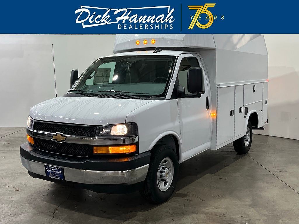 2025 CHEVROLET Express