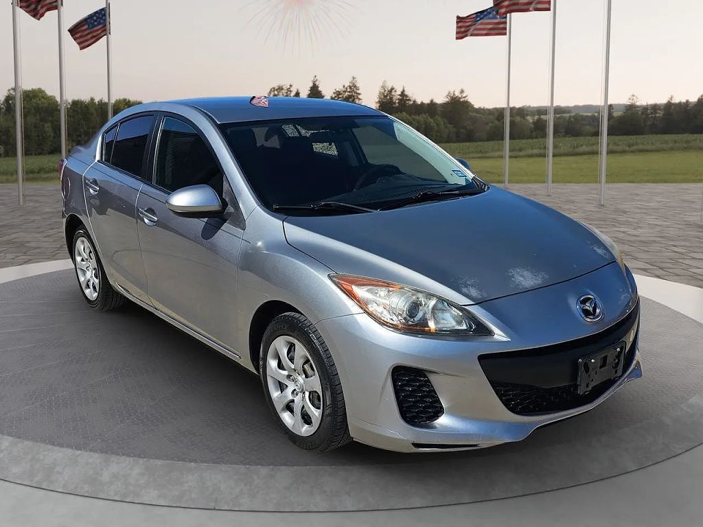 2013 MAZDA Mazda3
