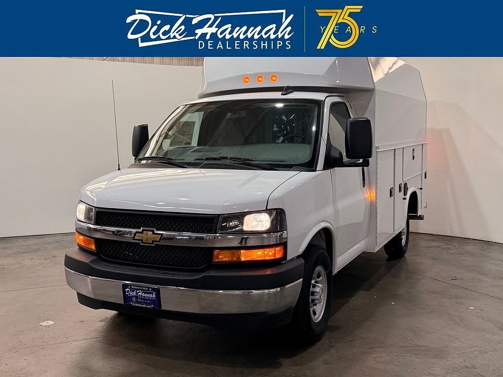 2025 CHEVROLET Express