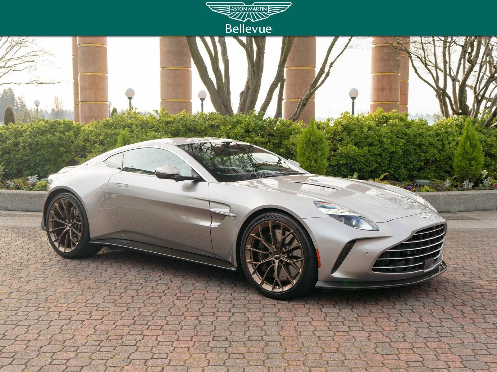 2025 ASTON MARTIN Vantage