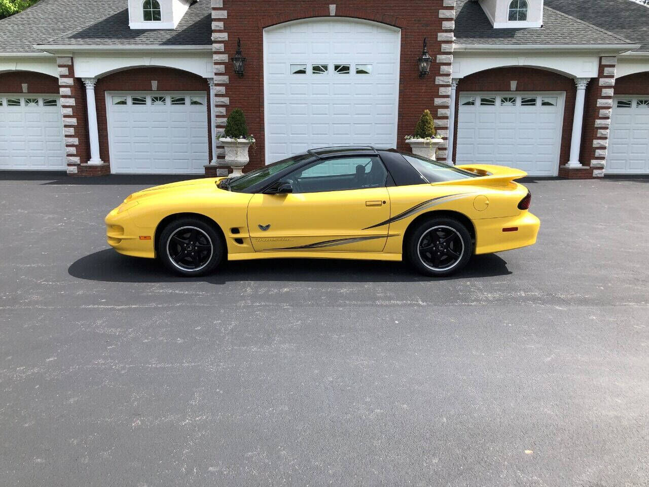 2002 PONTIAC Firebird
