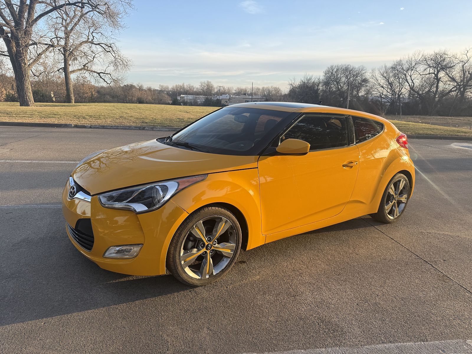 2016 HYUNDAI Veloster