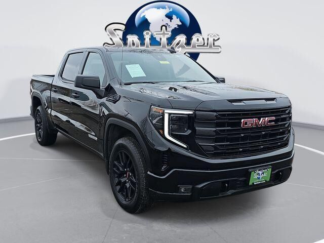 2025 GMC Sierra