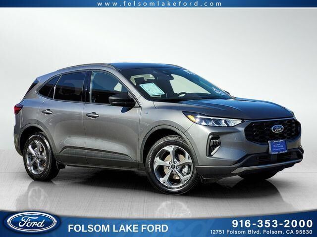 2025 FORD Escape