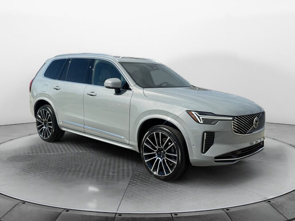 2026 VOLVO XC90