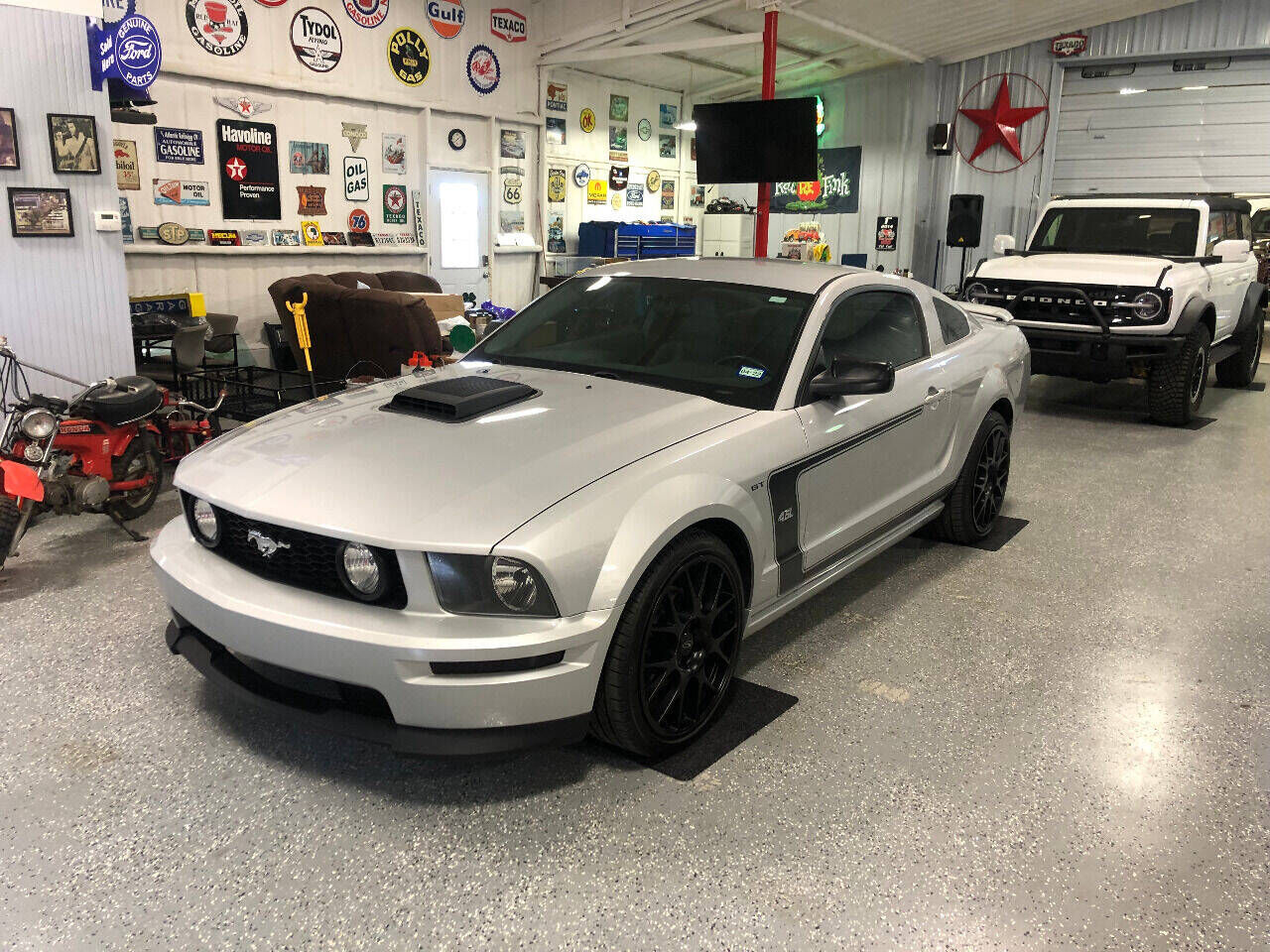 2006 FORD Mustang