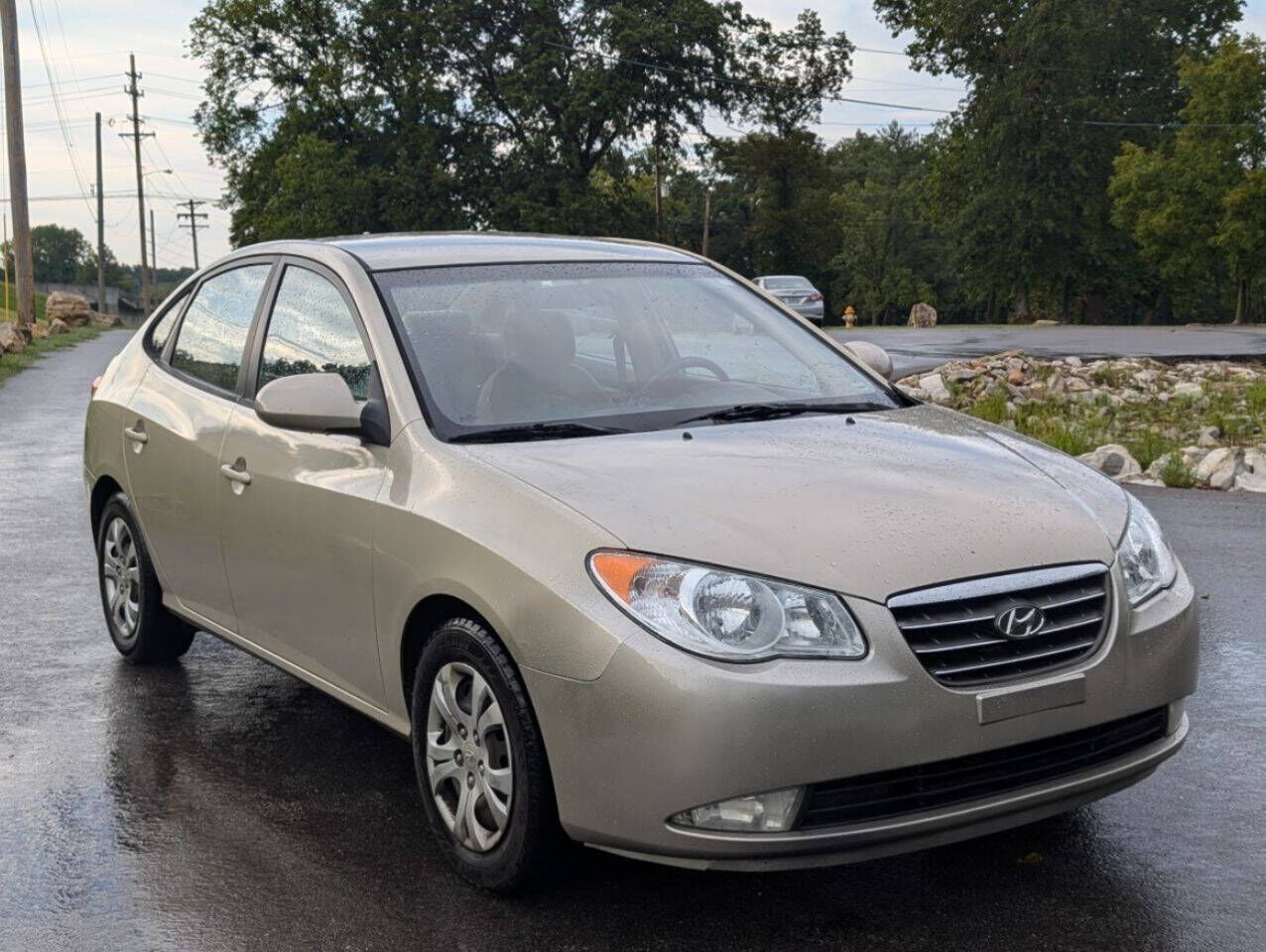 2010 HYUNDAI Elantra