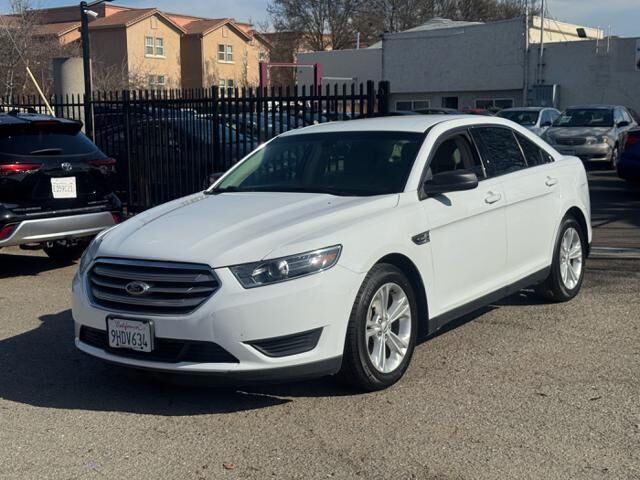 2015 FORD Taurus