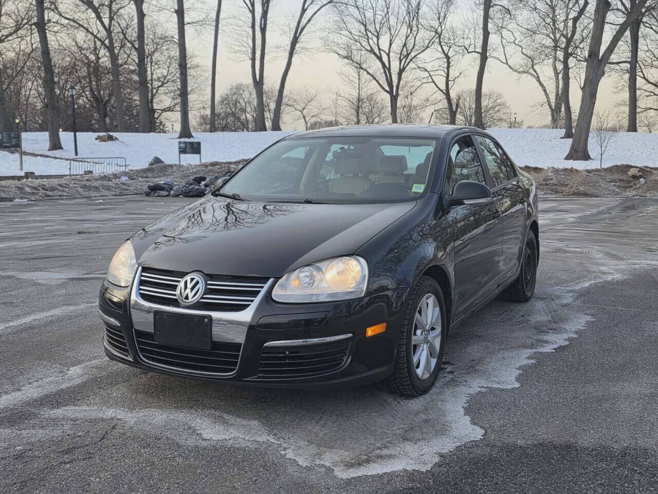 2010 VOLKSWAGEN Jetta