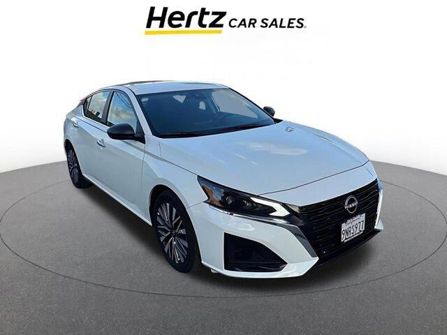 2025 Nissan Altima