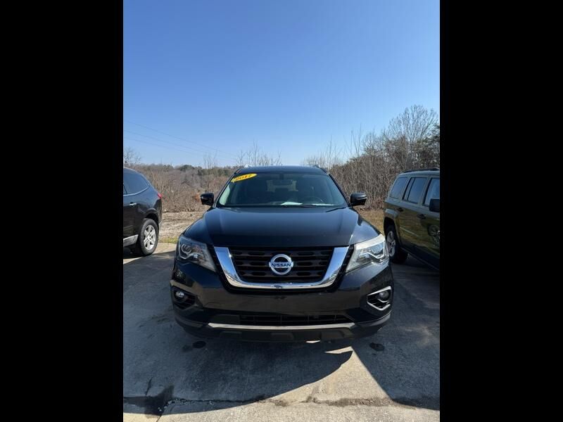 2017 NISSAN Pathfinder