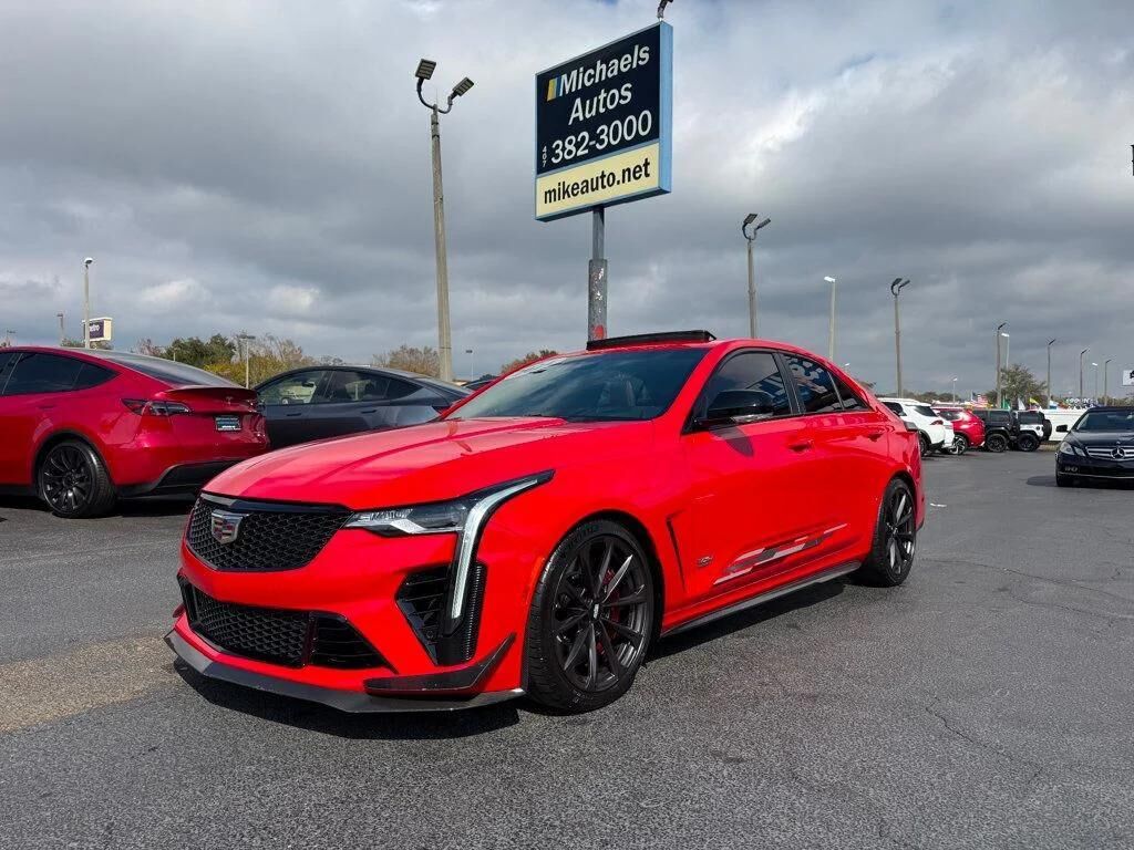 2024 CADILLAC CT4