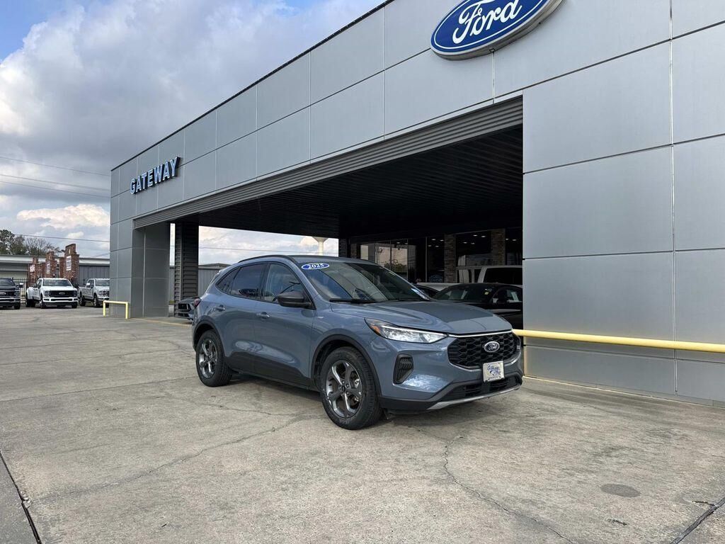 2025 FORD Escape