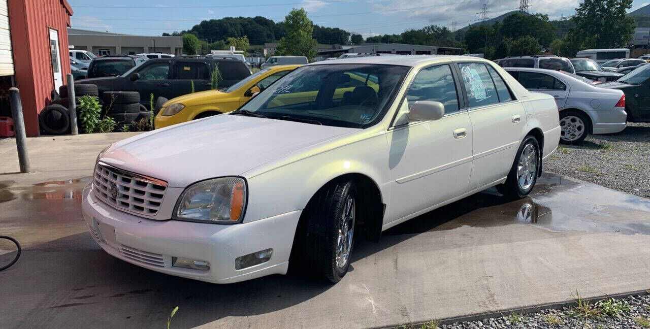 2004 CADILLAC Deville