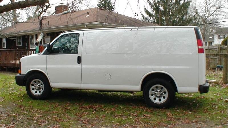 2011 CHEVROLET Express