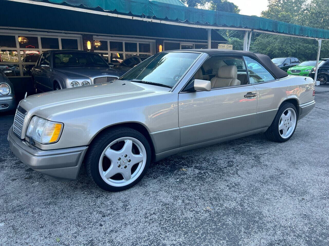 1995 MERCEDES-BENZ E-Class