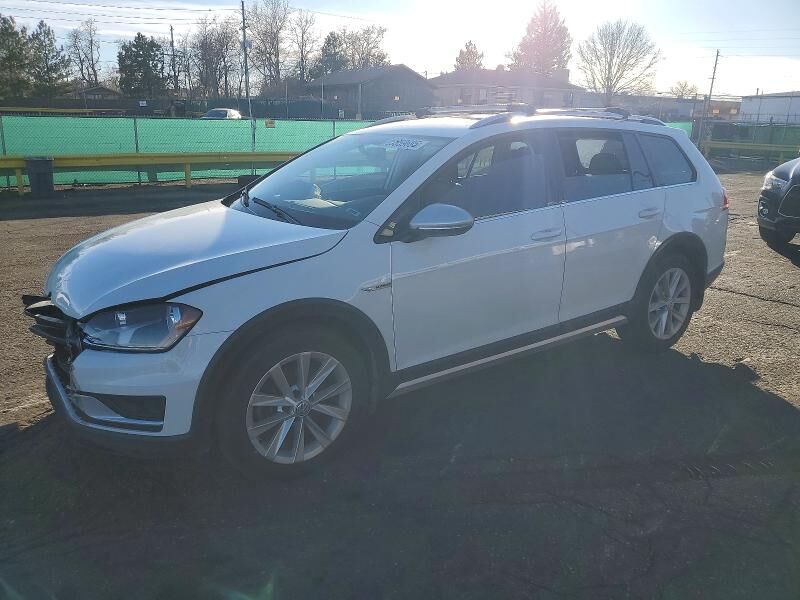 2017 VOLKSWAGEN Golf Alltrack