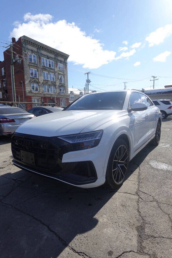 2021 Audi Q8