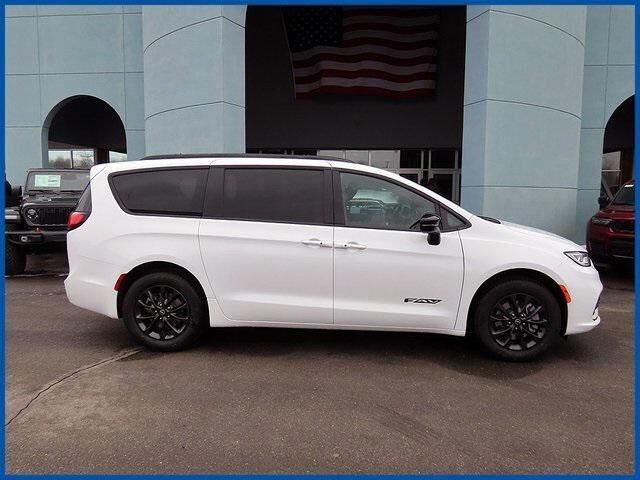 2026 CHRYSLER Pacifica