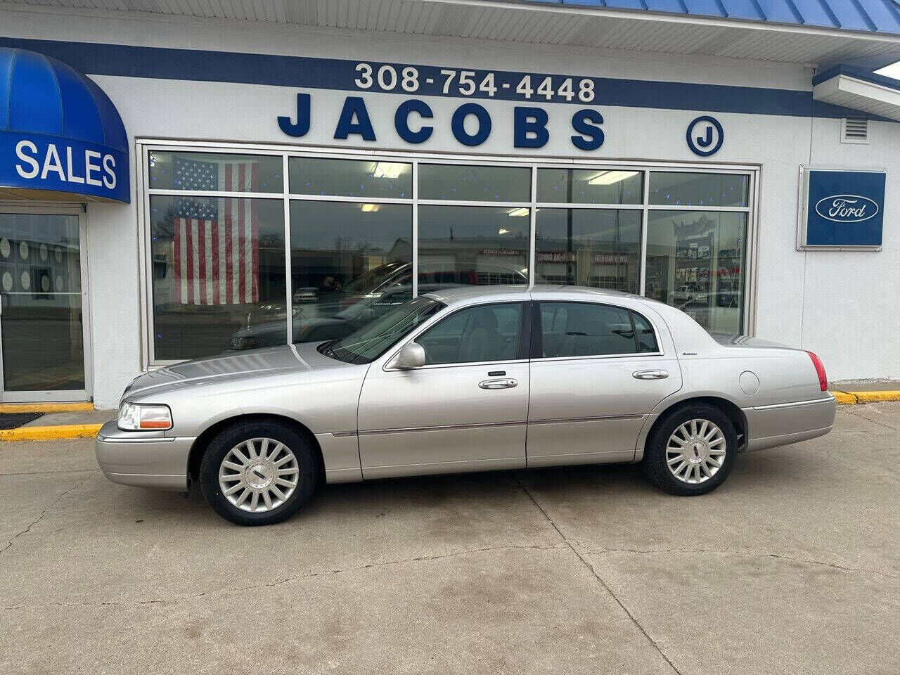 2003 LINCOLN Town Car