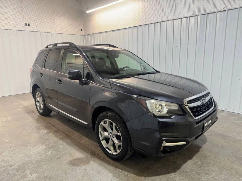 2017 SUBARU Forester