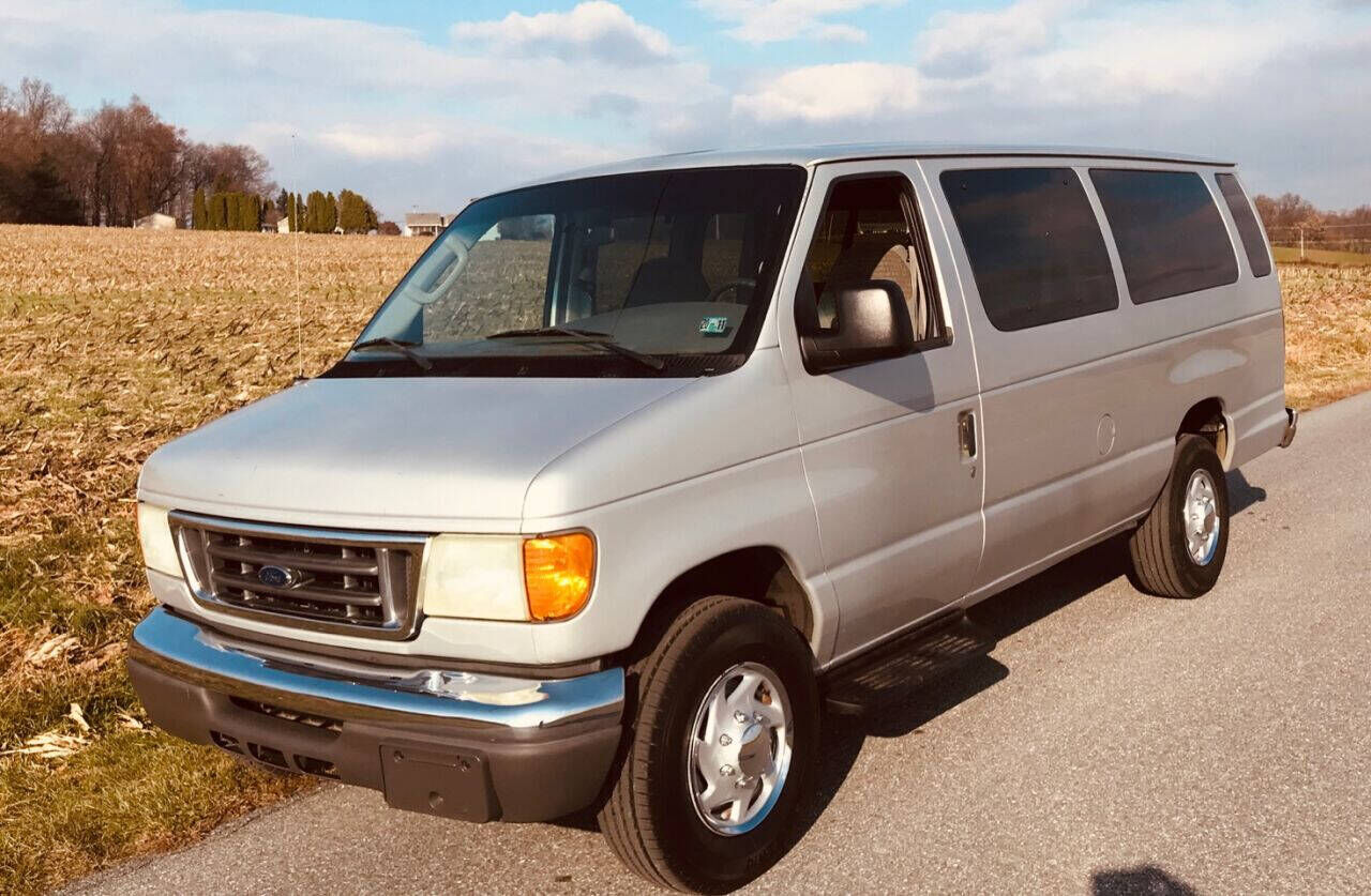 2004 FORD E-350