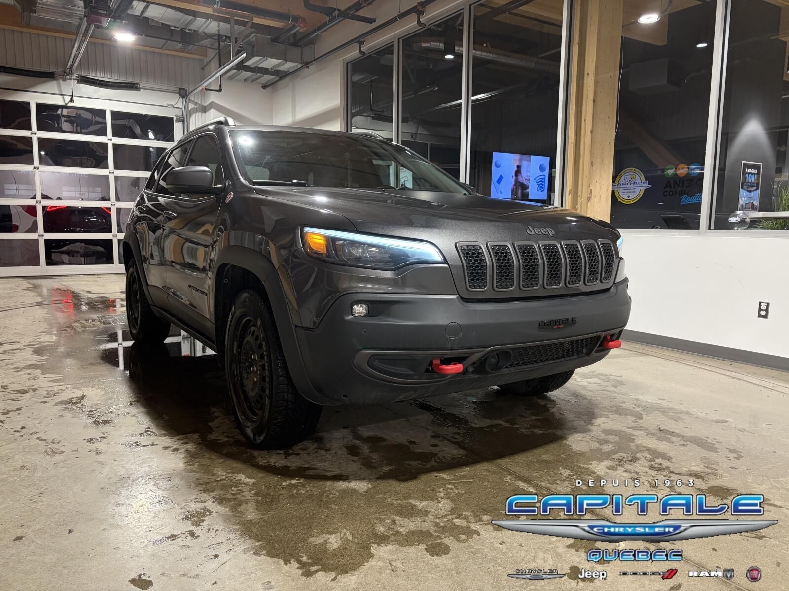 2019 JEEP Cherokee