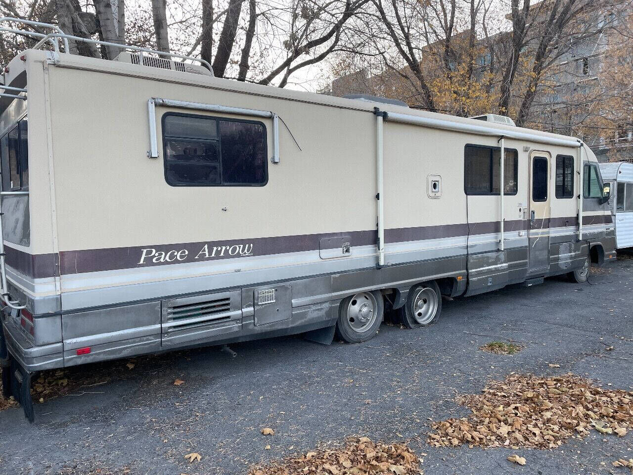 1989 CHEVROLET P - Series