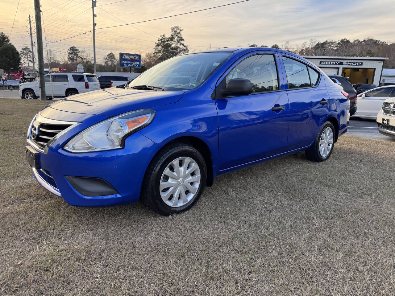 2015 NISSAN Versa