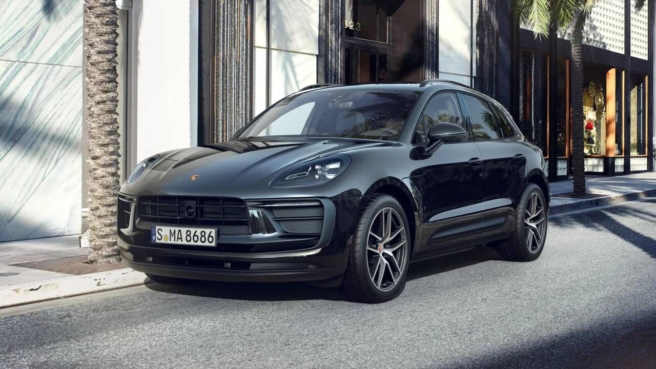 2025 PORSCHE Macan