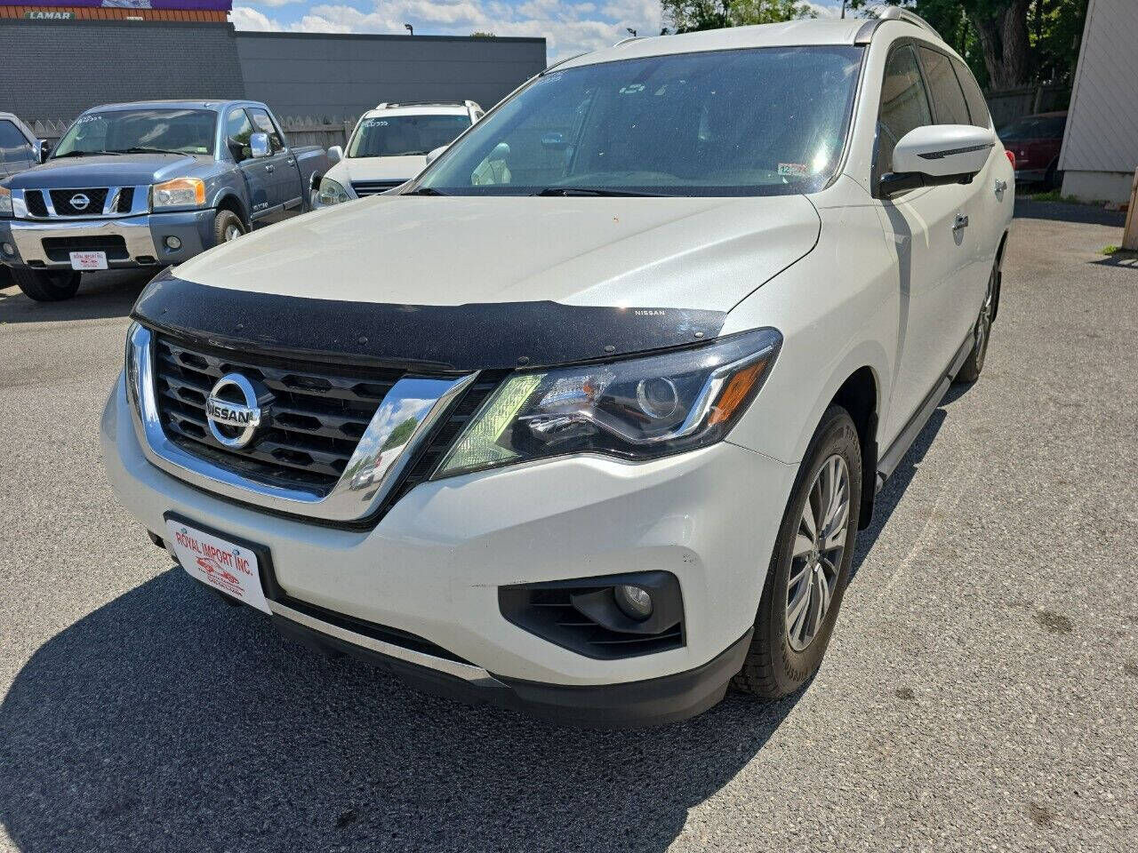 2017 NISSAN Pathfinder