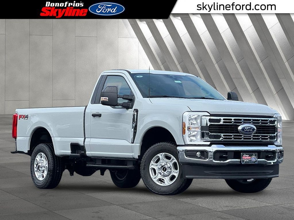 2025 FORD F-350