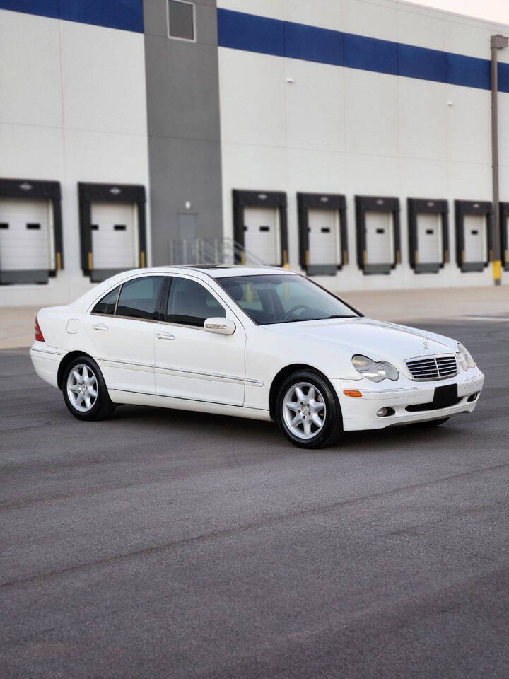 2004 MERCEDES-BENZ C-Class