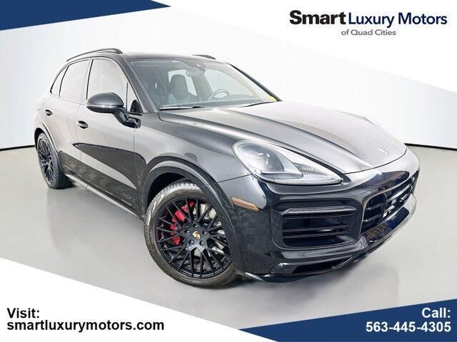 2023 PORSCHE Cayenne