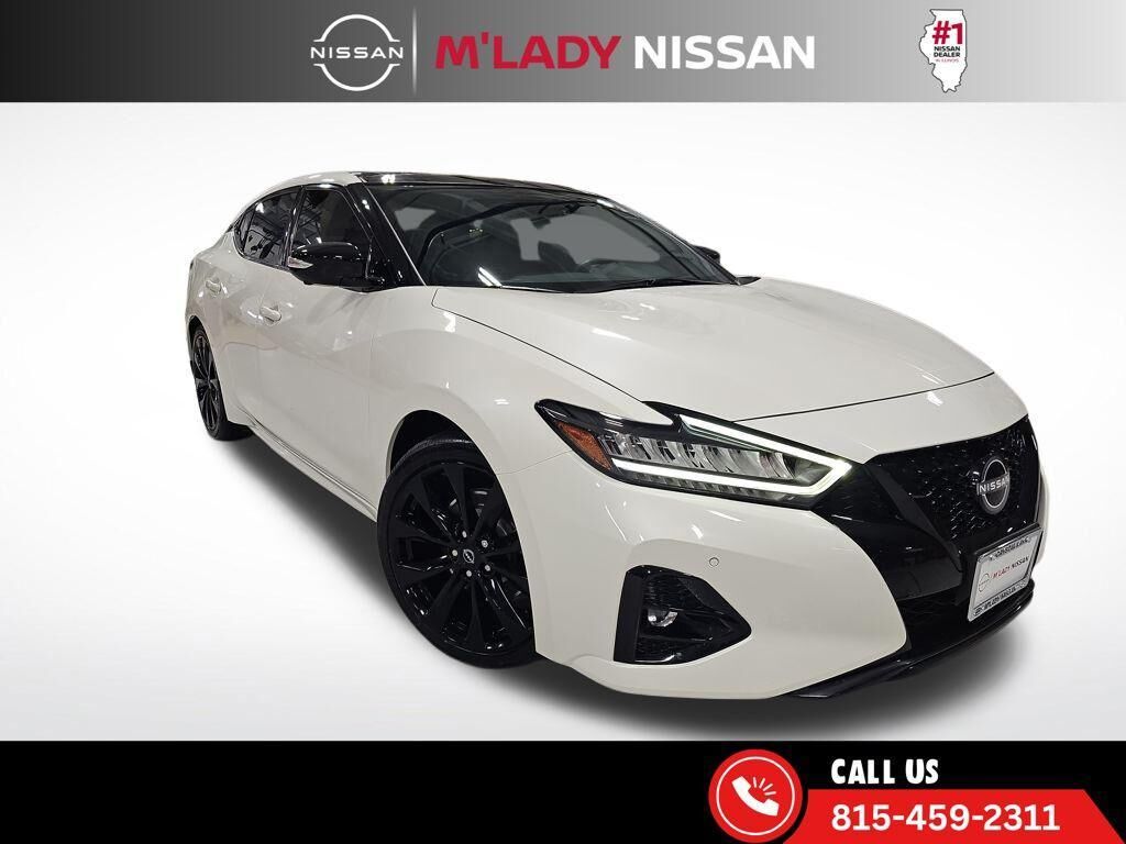 2023 NISSAN Maxima