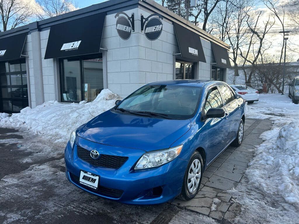 2010 TOYOTA Corolla