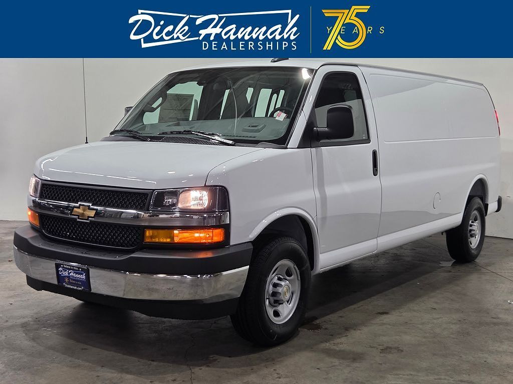 2025 CHEVROLET Express