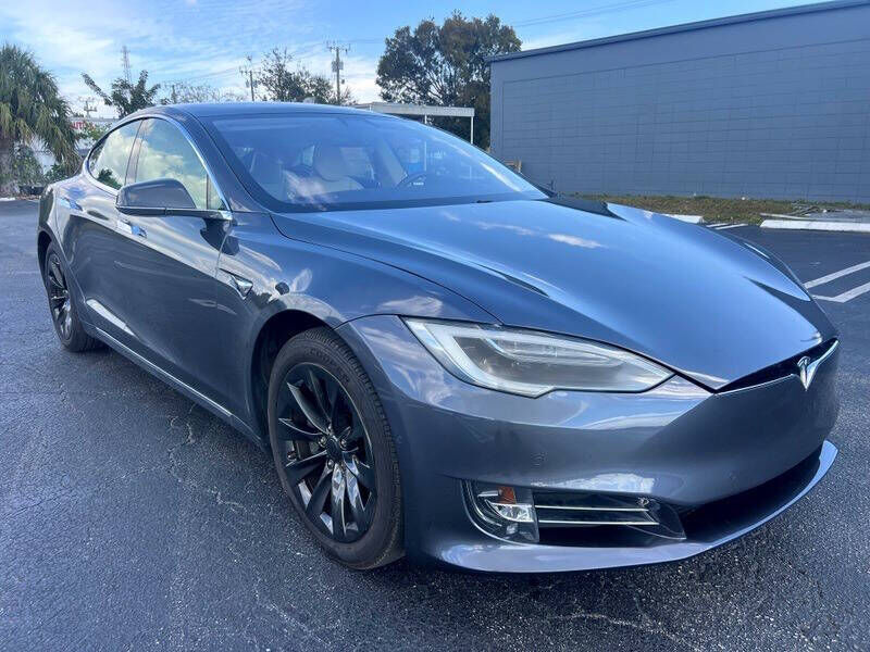 2017 TESLA Model S