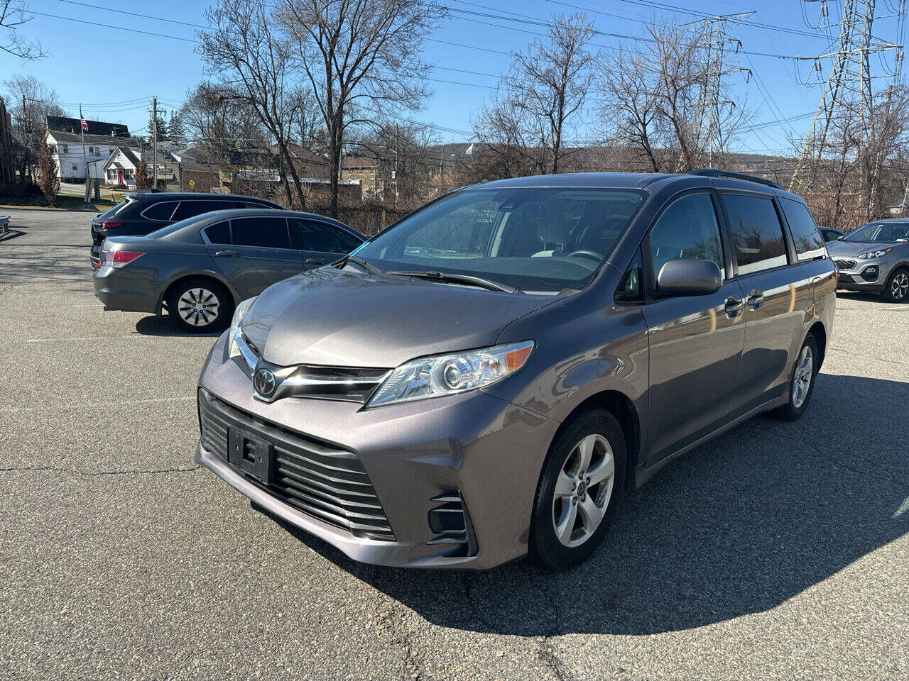 2019 TOYOTA Sienna