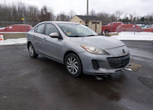 2012 MAZDA Mazda3