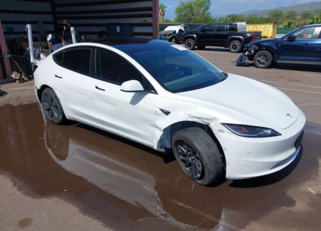 2025 TESLA Model 3