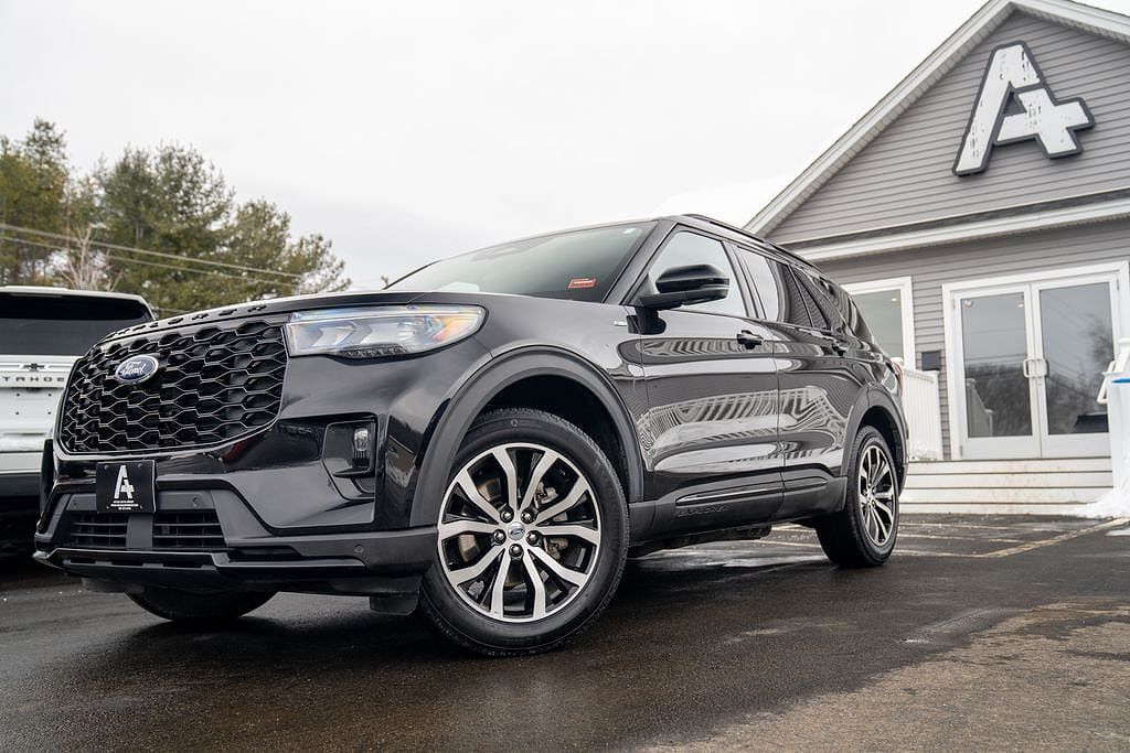 2025 FORD Explorer