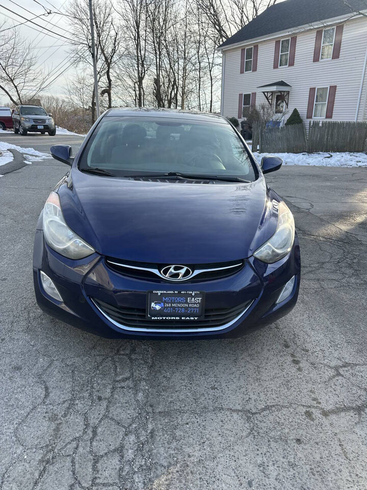 2013 HYUNDAI Elantra