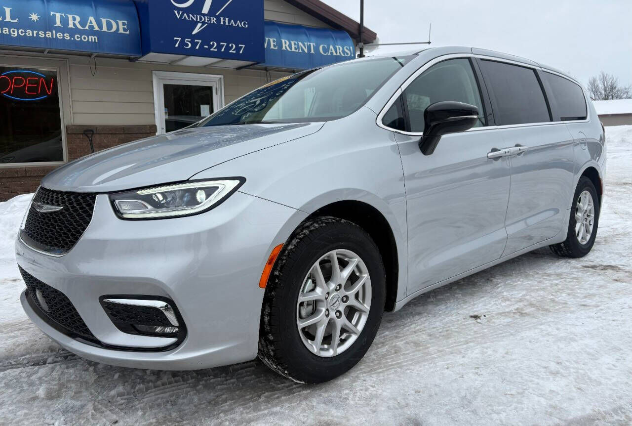 2024 CHRYSLER Pacifica