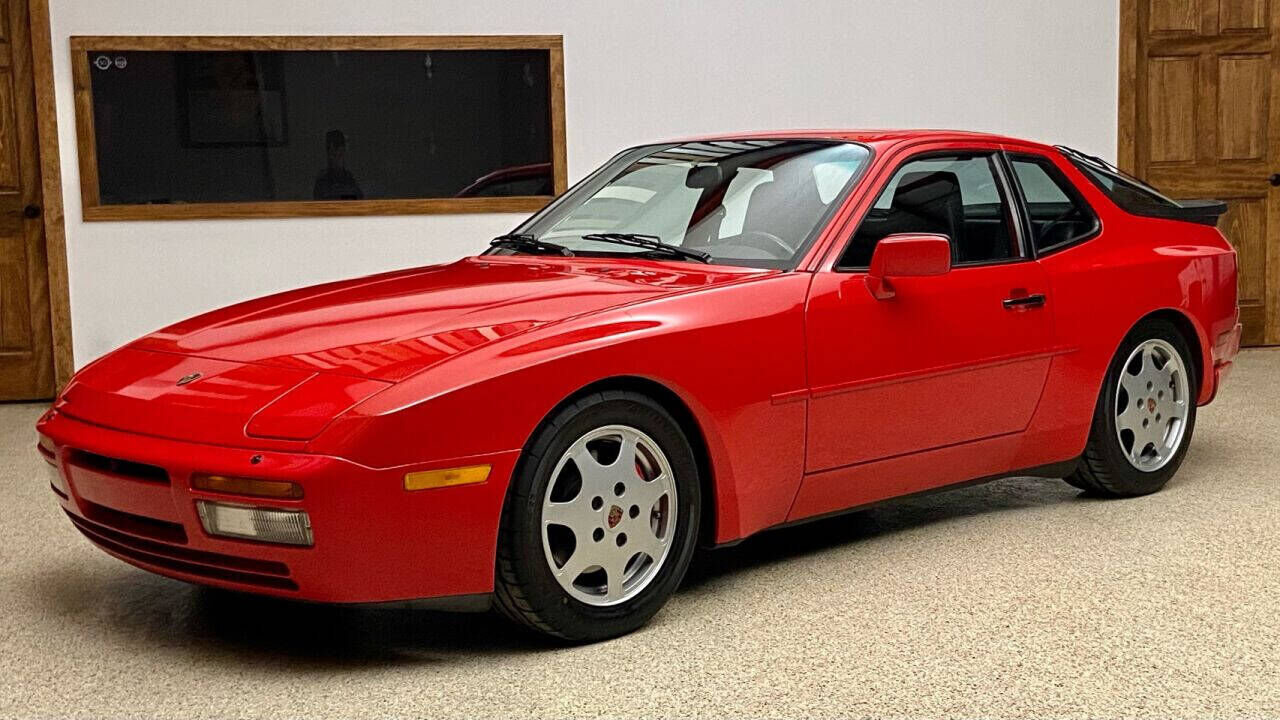 1988 PORSCHE 944